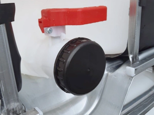 Емкость куб. 1000 л с краном комбинированая UN с широким краном 80 мм, арт.: UC 1000 комб UN (ШК), цвет: неокрашенный, код: 19729