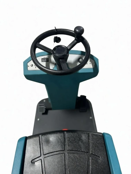 Машина поломоечная с АКБ GEL 24/100 В/Ач TOR EFFECT 80