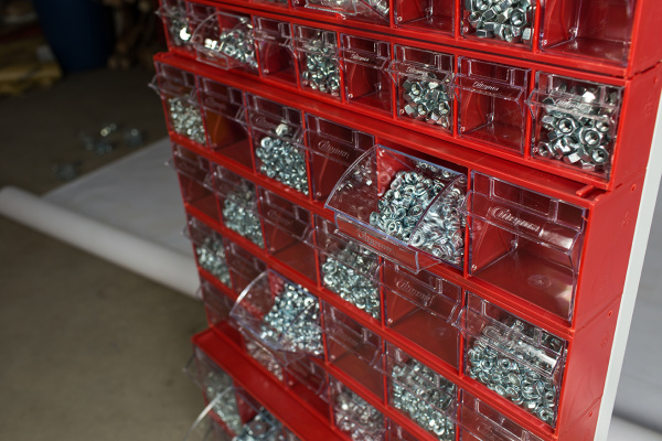 Короб откидной Стелла-техник F-600-4 , 600х178х206мм, 4 ячейки, красный, прозрачный